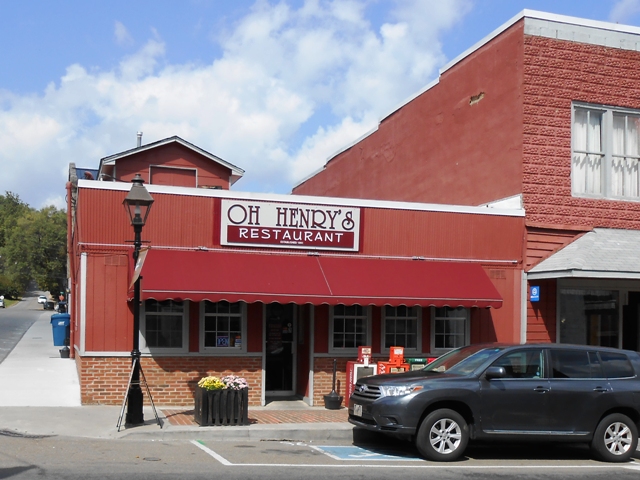 Oh Henry's restaurant in Rogersville, TN.