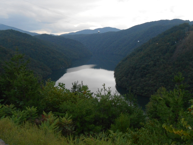 View midway down Dragon.