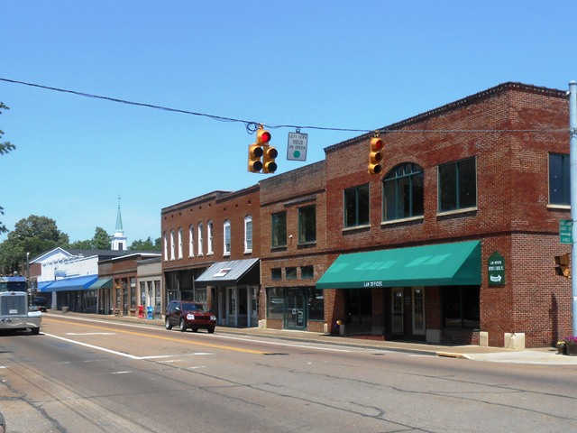 Downtown Dunlap near turn off to Coke Oven Park.
