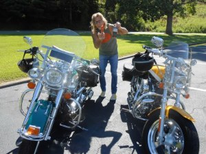 Jeff demonstrates our beginning of ride snack.