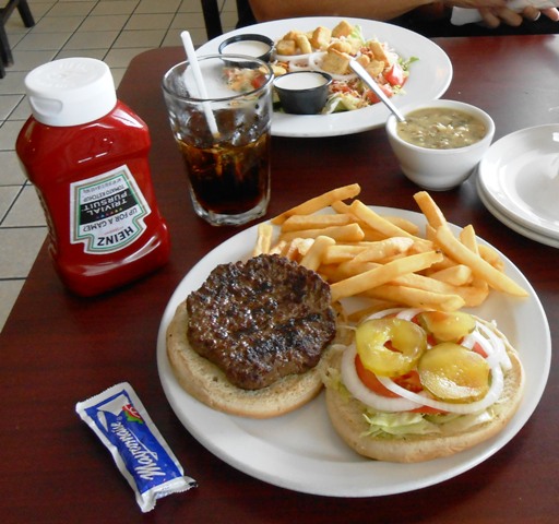 Great food at Yannie's!