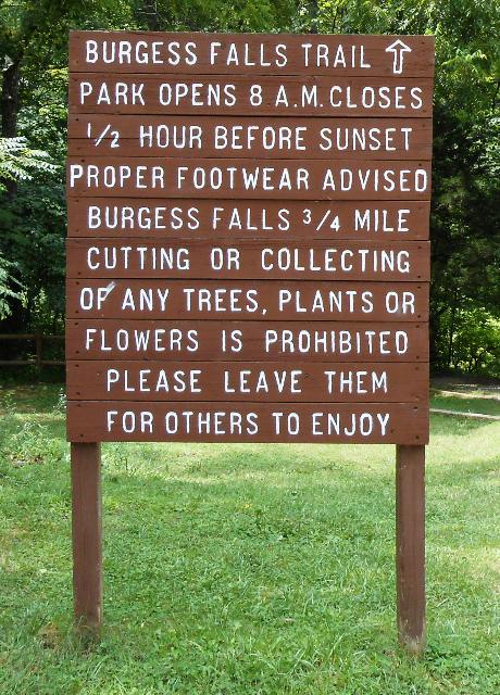 Marker at the start of the trail.