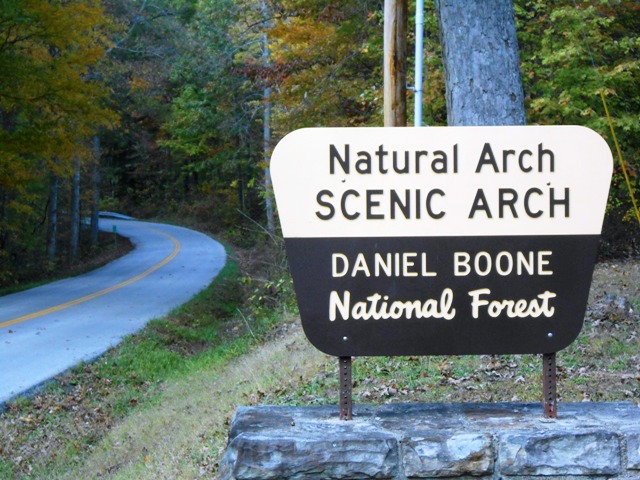 Entrance to the Natural Arch.