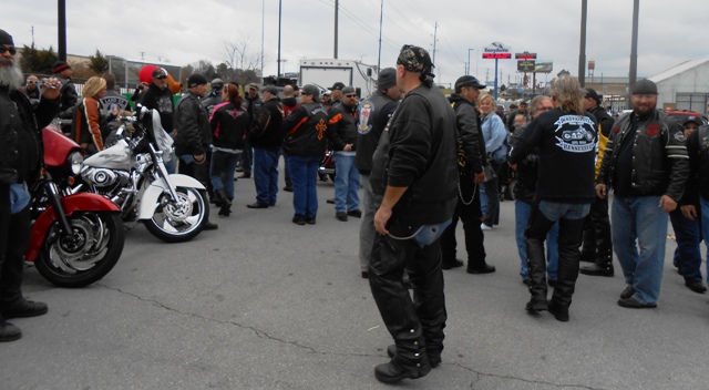 It's great to see so many folks helping out.