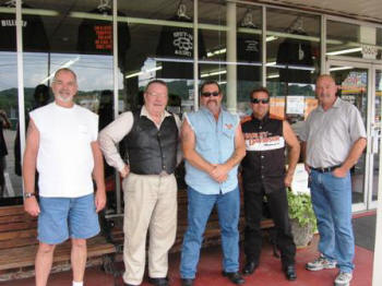 Thanks guys for the group photo!