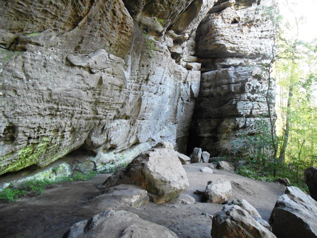 Another view under the Arch.