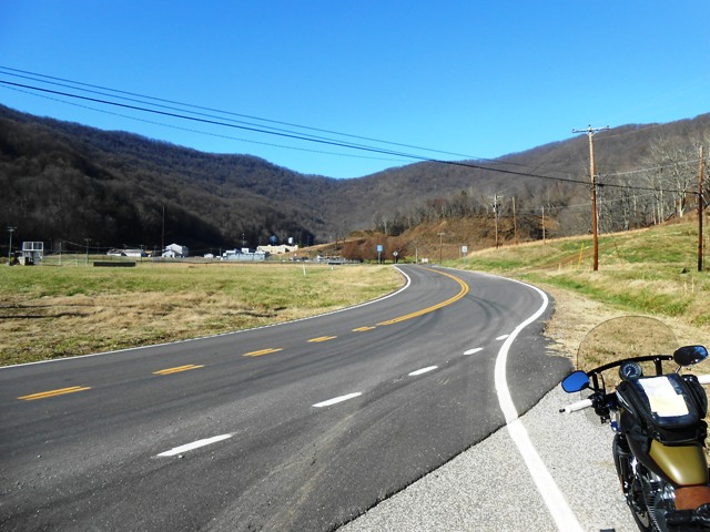 Looking up at 116 heading toward the Devil's Triangle. Brushy Mountain State Prison is in the distance.