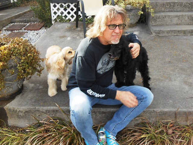 Jeff with the greeting committee. 