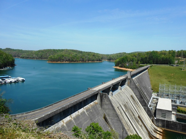 View of Norris Dam from the Overlook.