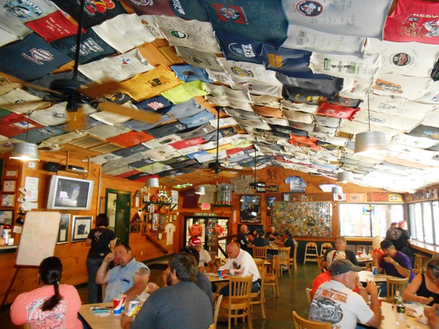 The decor in here is cool!