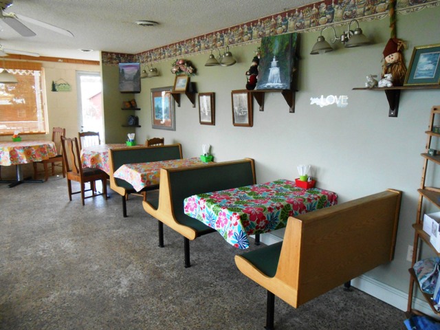 Inside Clinch Mountain Restaurant.