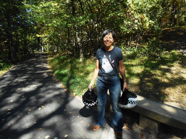 Further down the trail, you can stand in both Kentucy and Virginia.